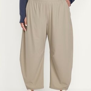 High-Waisted SleekTech Barrel Ankle Pants | Old Navy